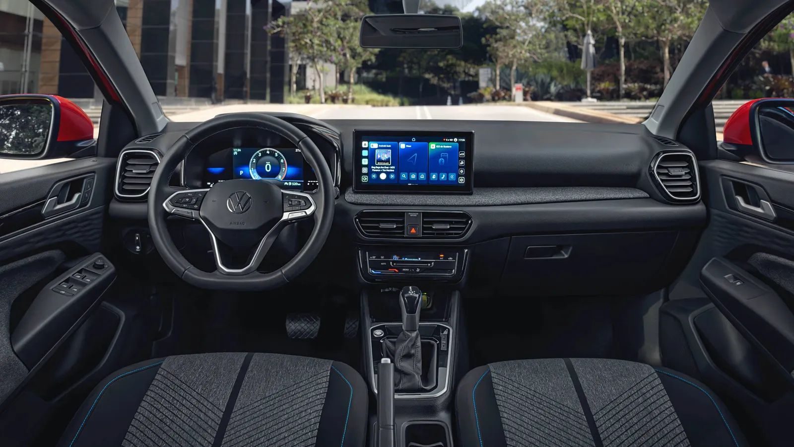 Volkswagen Tera Comfortline — Cabina y tablero digital del Tera