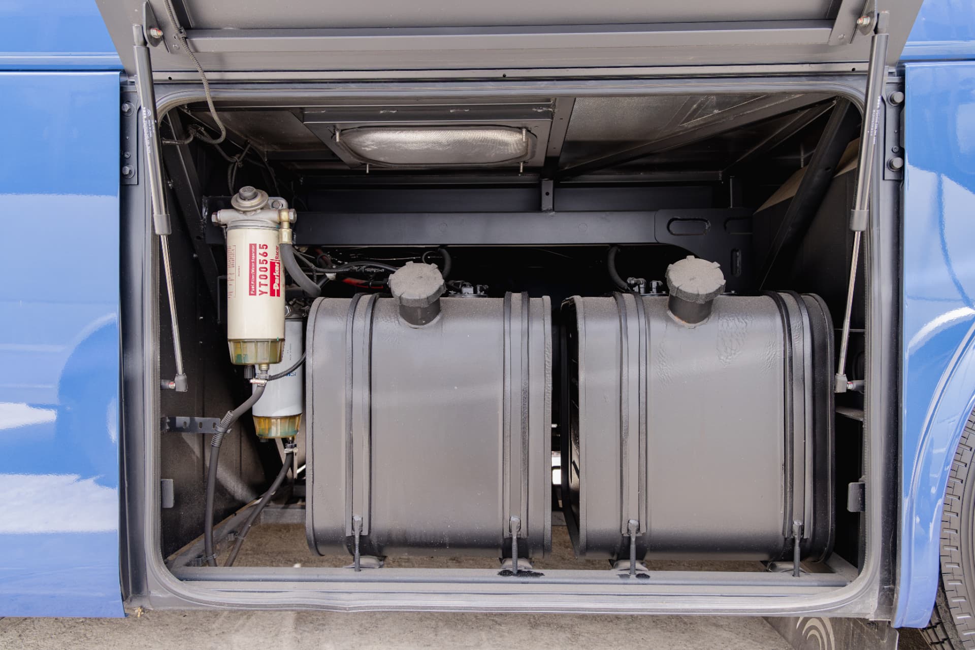 Yutong ZK6907H Automático — Tanques de combustible del Yutong ZK6907H automático