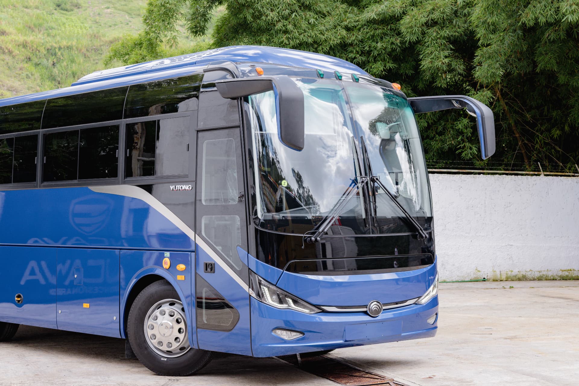 Yutong ZK6907H Automático — Yutong ZK6907H automático, lateral exterior